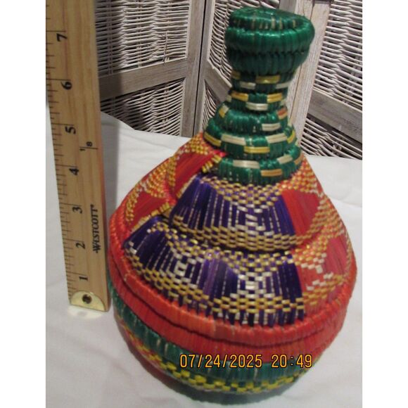 Woven wicker basket jar with lid multicolored art basket storage - Picture 4 of 10